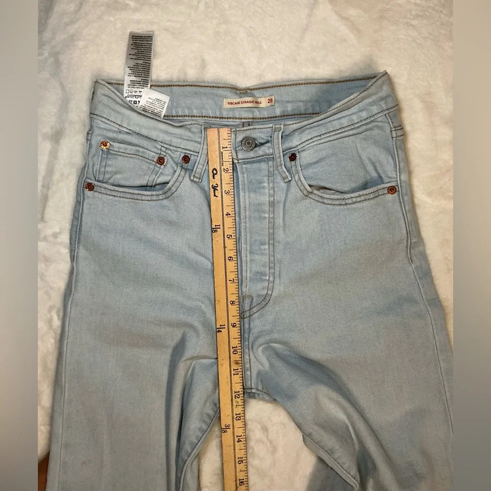 Levi’s Light Blue Distressed Men's Jeans - Picture 6 of 10